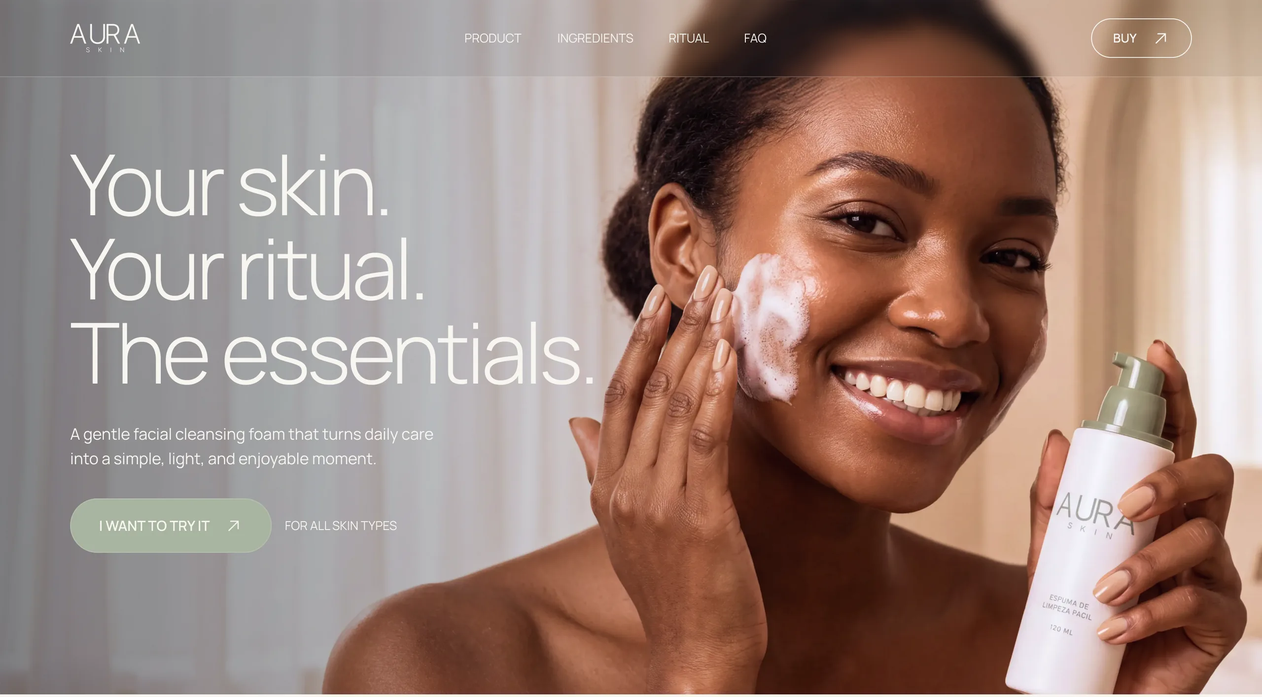 Landing page da Aura Skin, marca brasileira de cosméticos